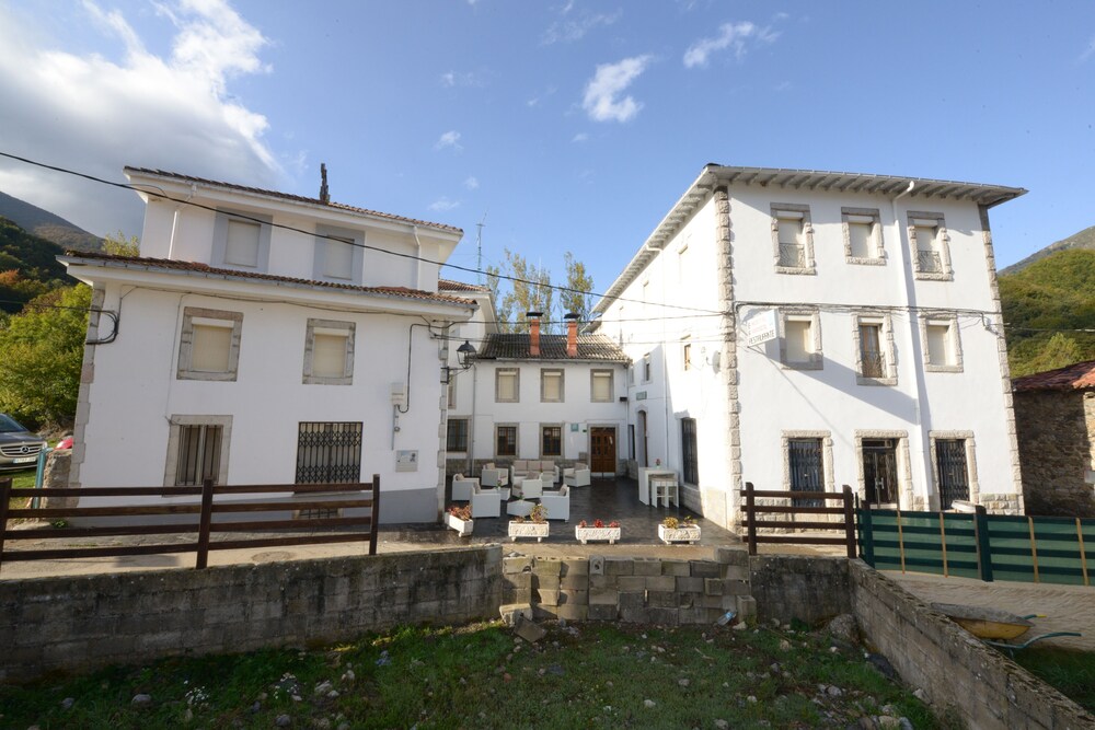 Hostal Casa Abascal — Posada De Valdeon — photo 2