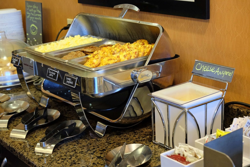 Hampton Inn Lima - photo 42