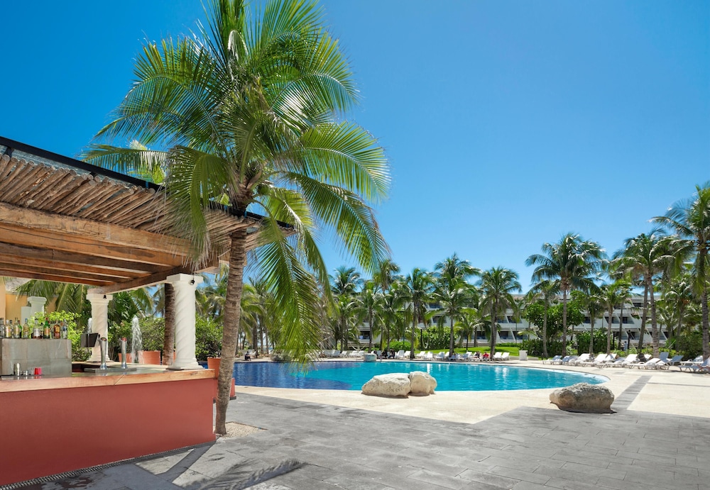 The Grand Oasis Cancun All Inclusive