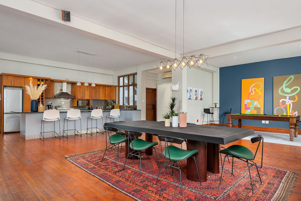 Castle Street 27 — 4-Star Luxury Hotel in Cape Town, South Africa