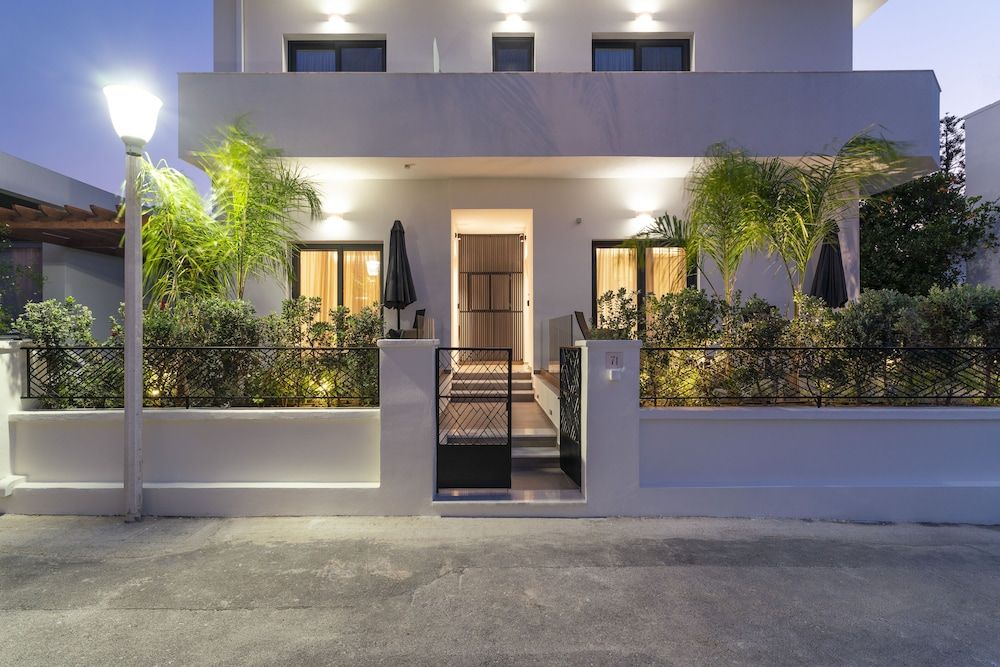 Lucian City Apartments — 4-Star Luxury Hotel in Rodos, Greece