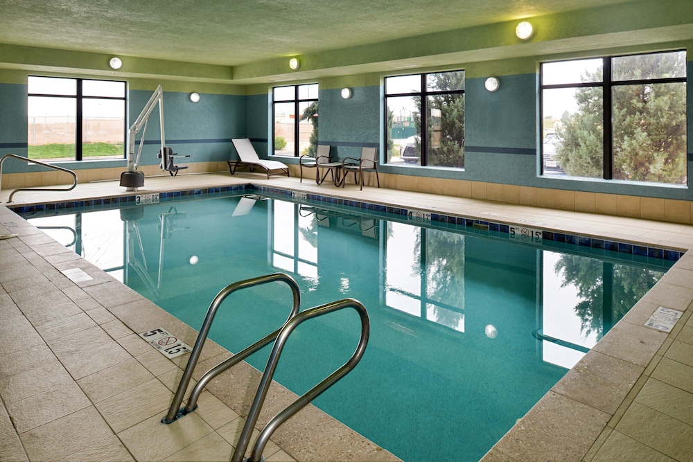 Holiday Inn Express & Suites Pueblo North by IHG - photo 32