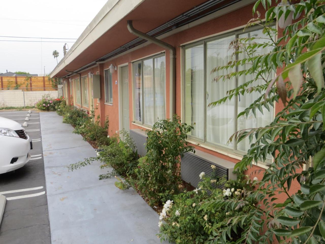 Park Cienega Motel - photo 2
