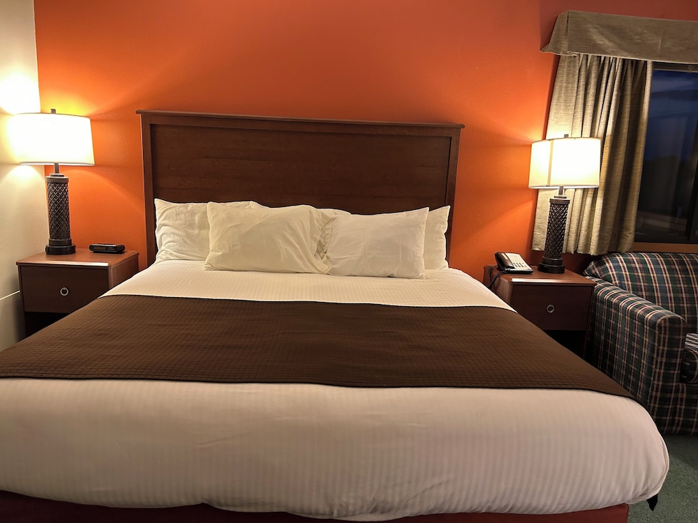 AmericInn by Wyndham Blackduck - photo 11