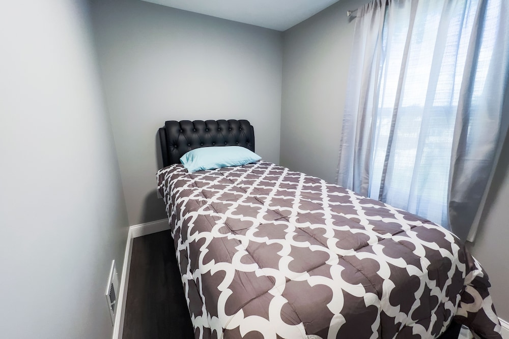 The Cedar Chateau - photo 8