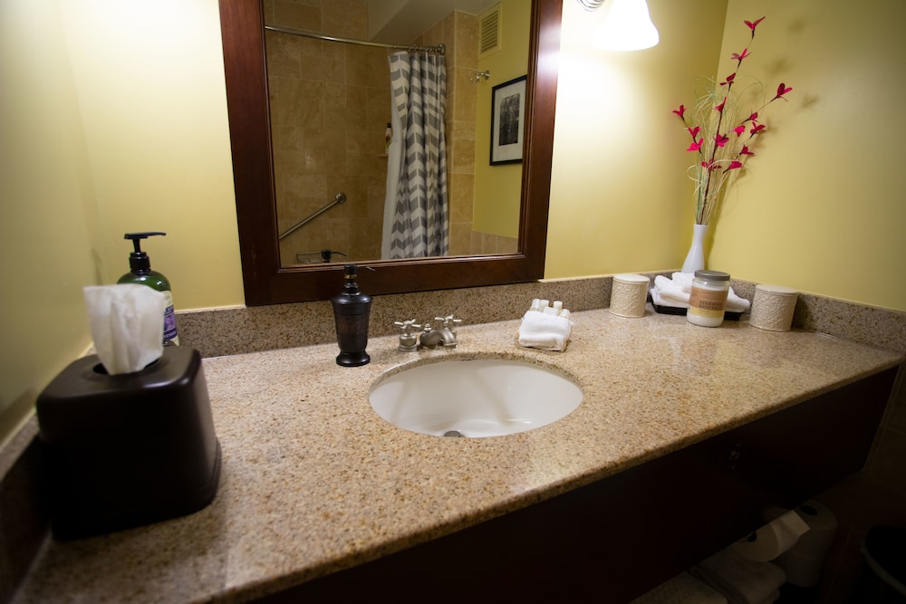 Gaia Luxury Oceanfront Resort Lihue - photo 14