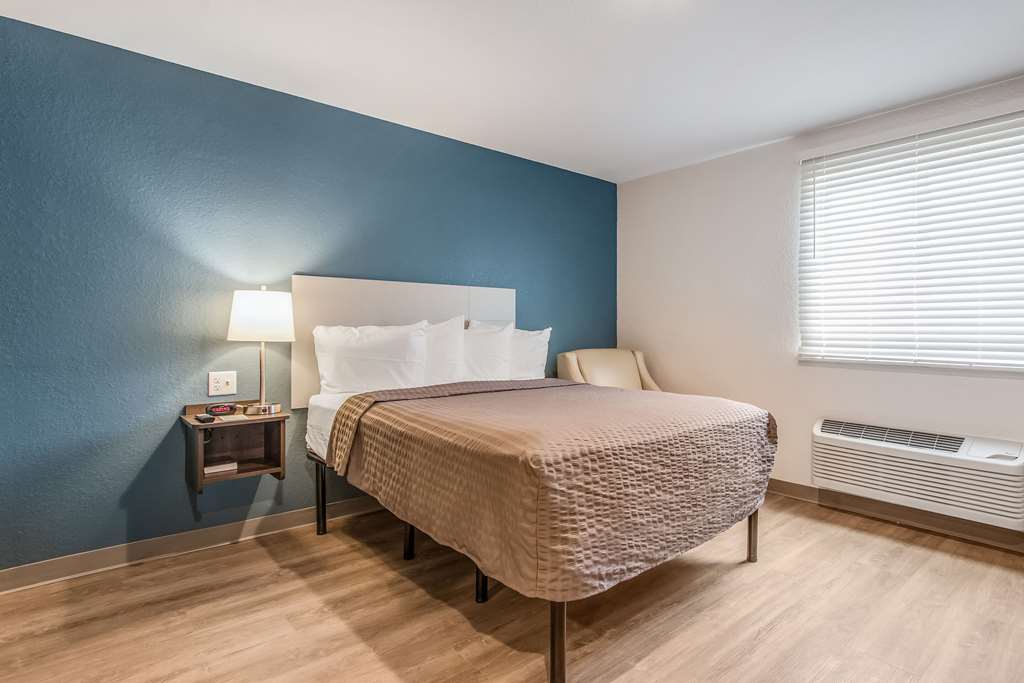 WoodSpring Suites Doral Miami Airport - photo 12