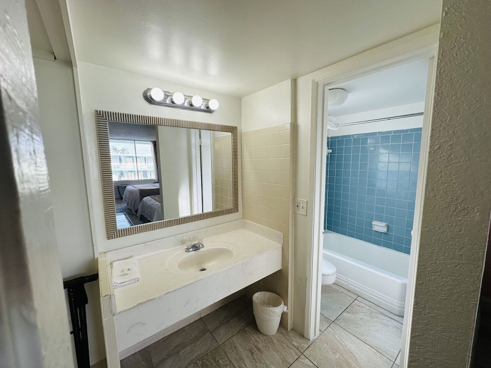 Boca Inn - photo 24