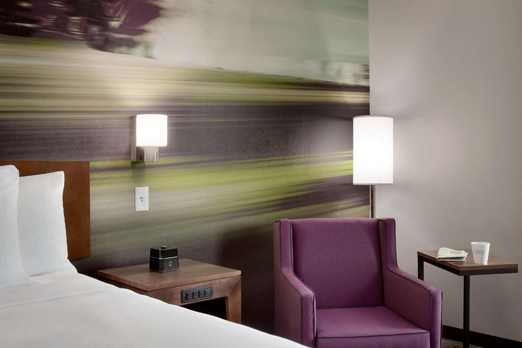 La Quinta Inn & Suites by Wyndham Braselton - photo 39