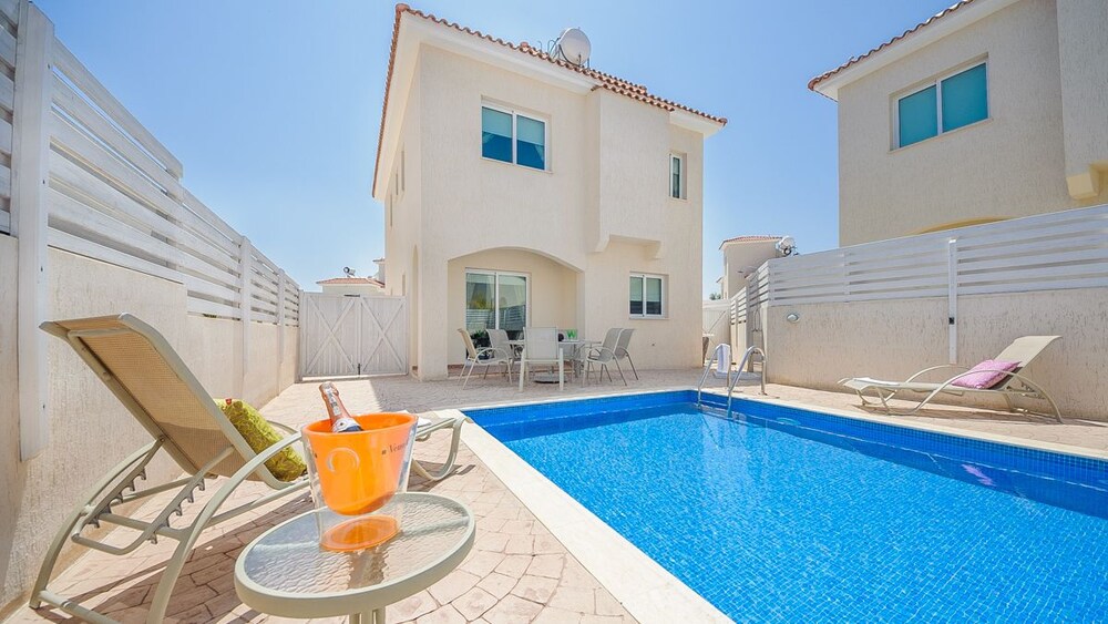 Oceanview Luxury Villa 028