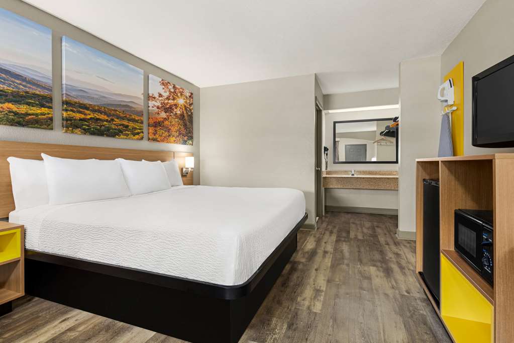 Days Inn by Wyndham Fulton - photo 15