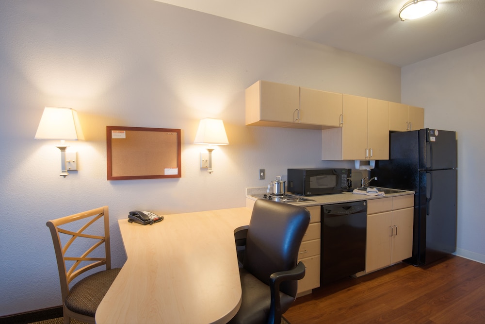 Candlewood Suites Sheridan an IHG Hotel - photo 4