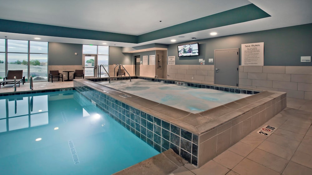 Holiday Inn Express and Suites Green River - photo 41