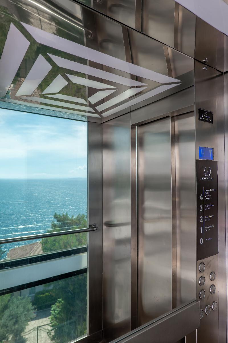 Hotel Havana - carbon neutral hotel in Sarande