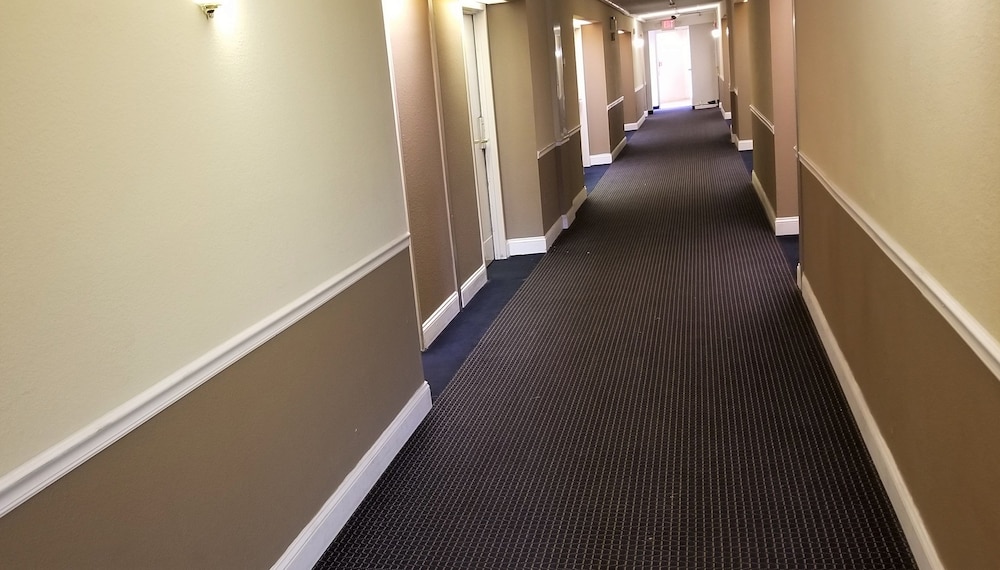 Madison Inn and Suites - photo 63