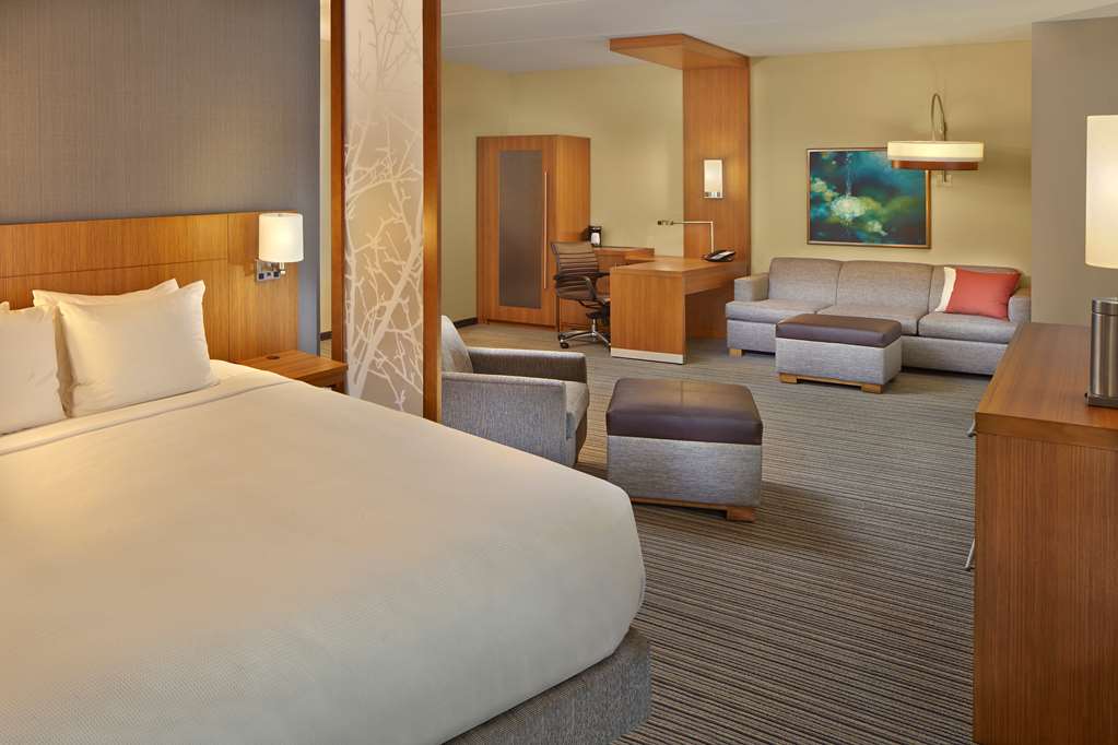 Hyatt Place Chapel Hill Southern Village - photo 11