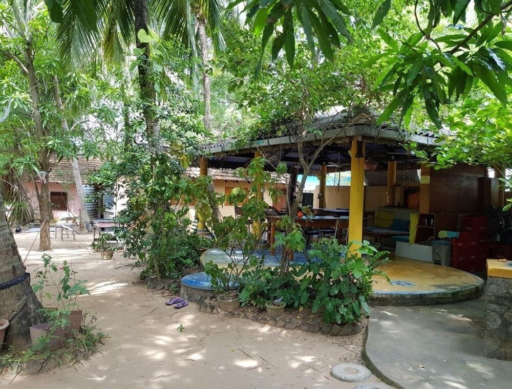 Albero Cabanas - carbon neutral hotel in Unknown City