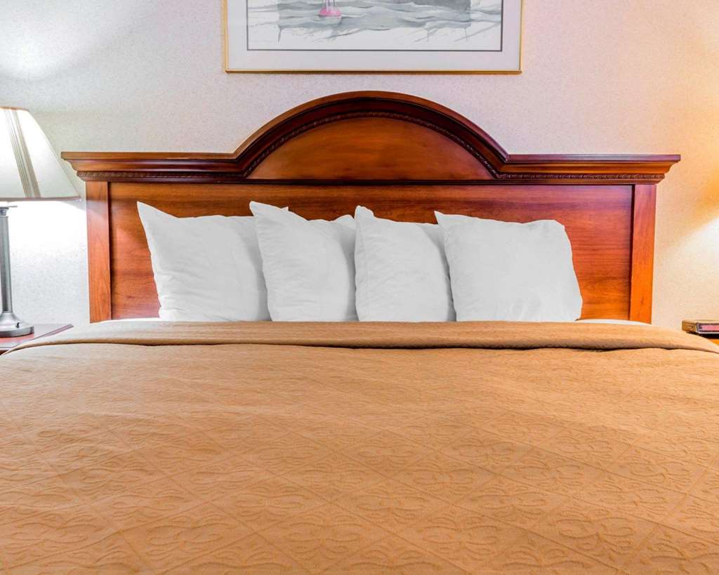 Quality Inn Grand Rapids North - photo 6