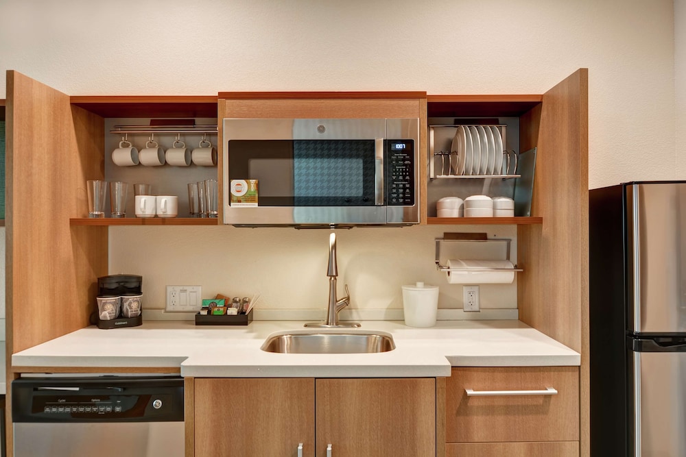 Home2 Suites by Hilton La Porte - photo 15