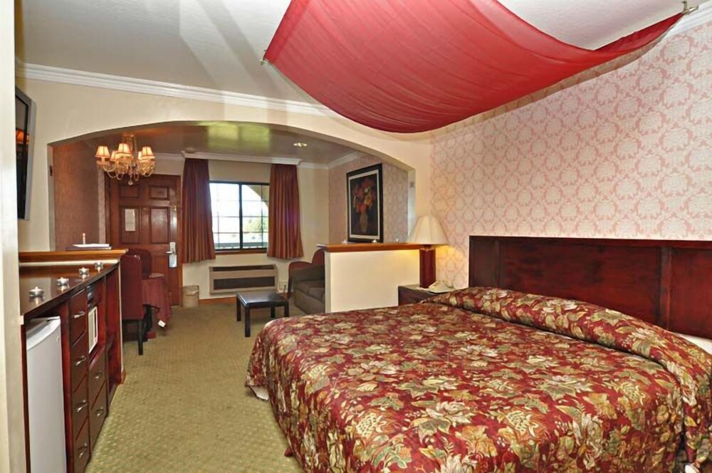 SureStay by Best Western Morgan Hill - photo 7