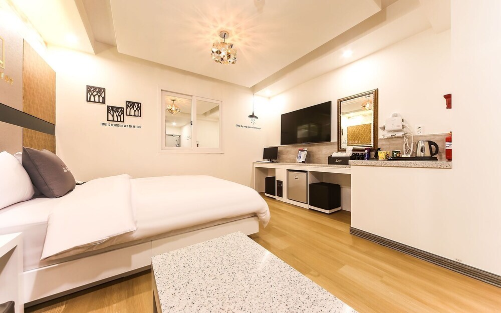 Yeongju Hue Stay Self Check in Motel in Eisen, South Korea