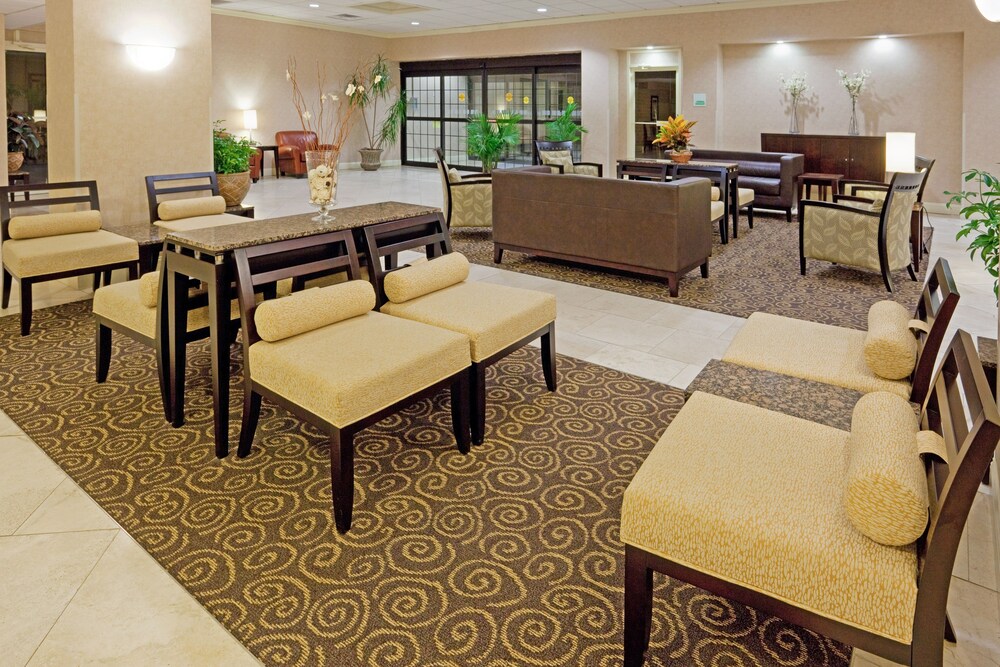 Holiday Inn Hotel & Suites Boston Peabody by IHG - photo 27