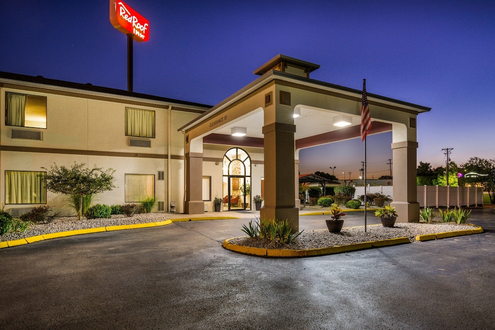 Red Roof Inn Carrollton - photo 32