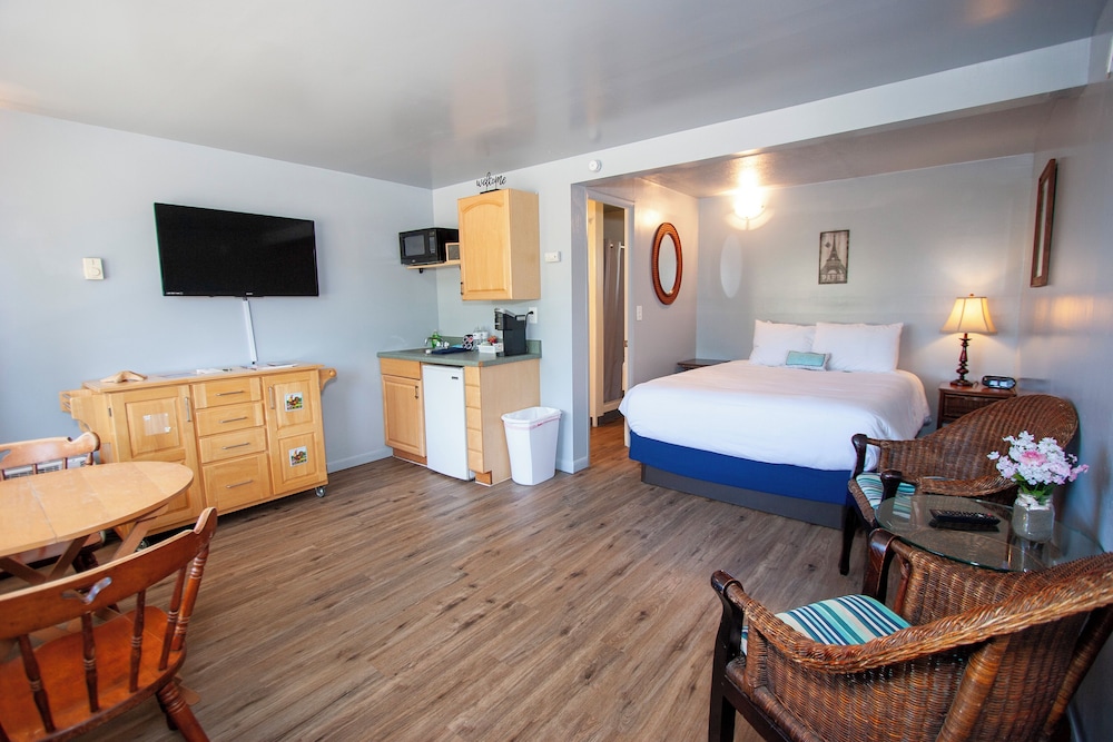 Pacific Motel and RV - photo 2