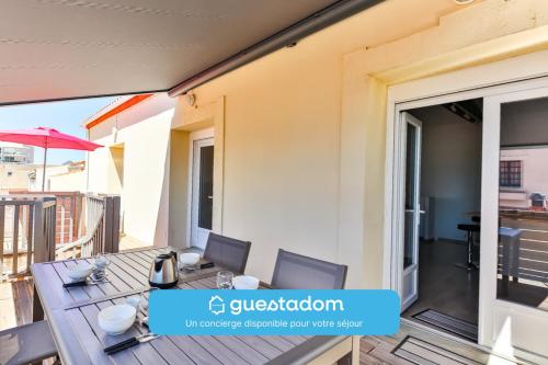 Cote Plage Vue Mer Terrasse in Saint-Jean-De-Monts, France