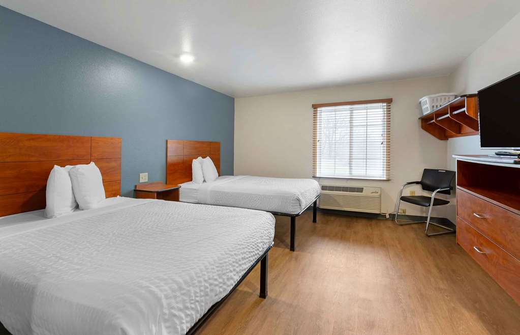 WoodSpring Suites Cleveland Airport - photo 20