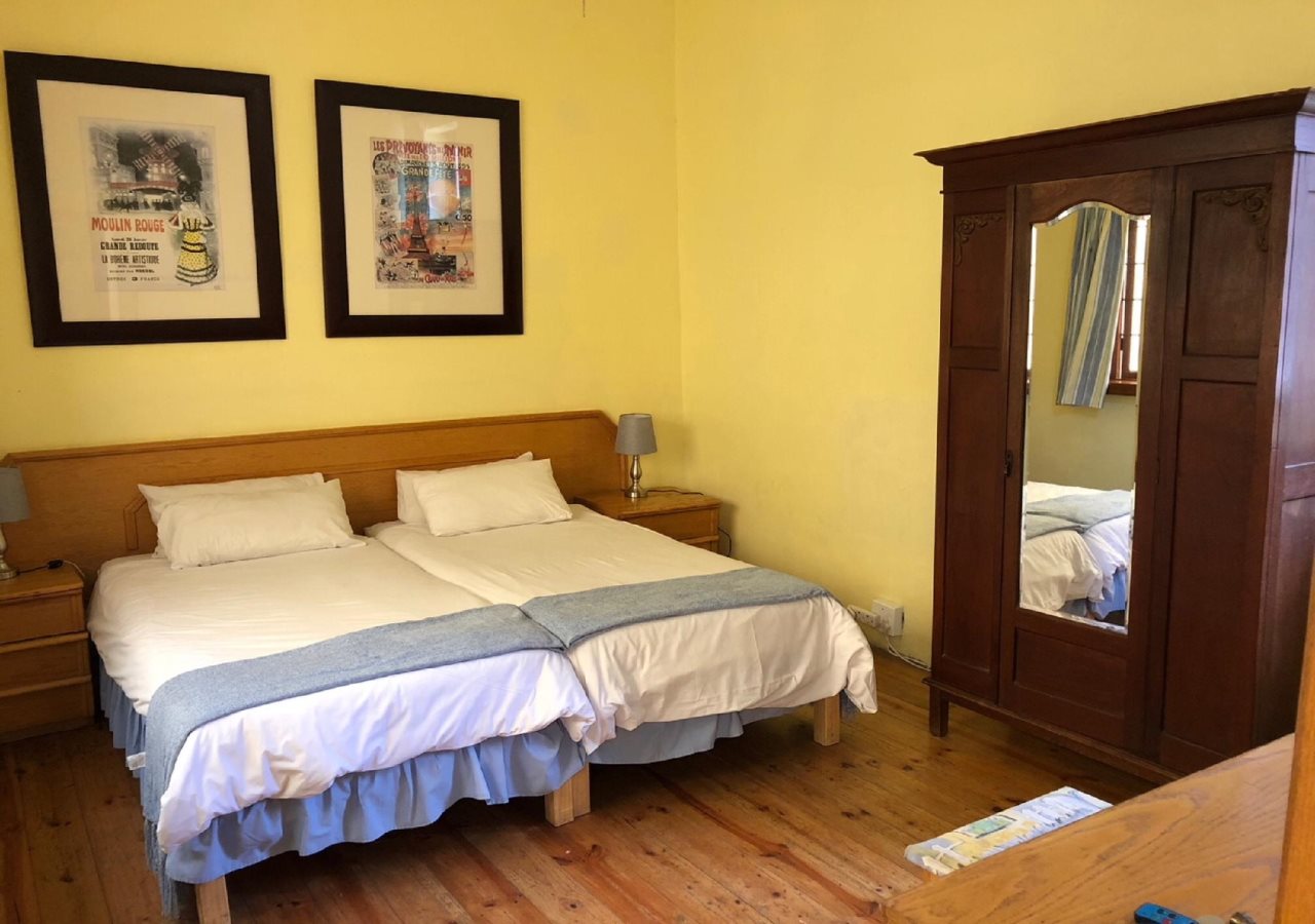 Oak Lodge Flashpackers