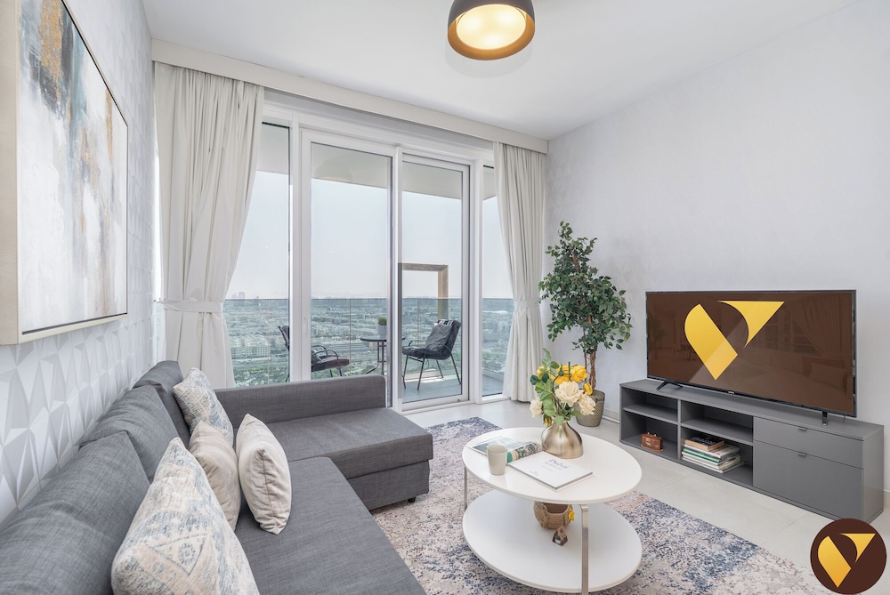 Vogue Al Wasl 1 Residences Near Zabeel Park and World Trade Centre Two Bedroom Apartment with Balcony and Dubai Frame Access to all Amenities Walkable to Max Fashion Metro Station — 4-Star Luxury Hotel in Dubai, United Arab Emirates