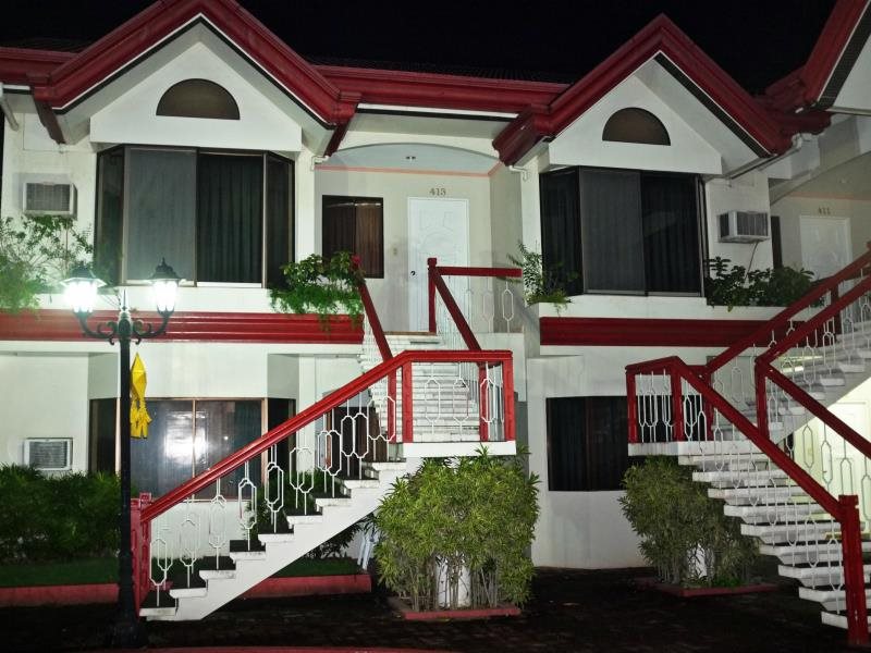 Linmarr Davao Hotels and Apartelles in Davao, Philippines