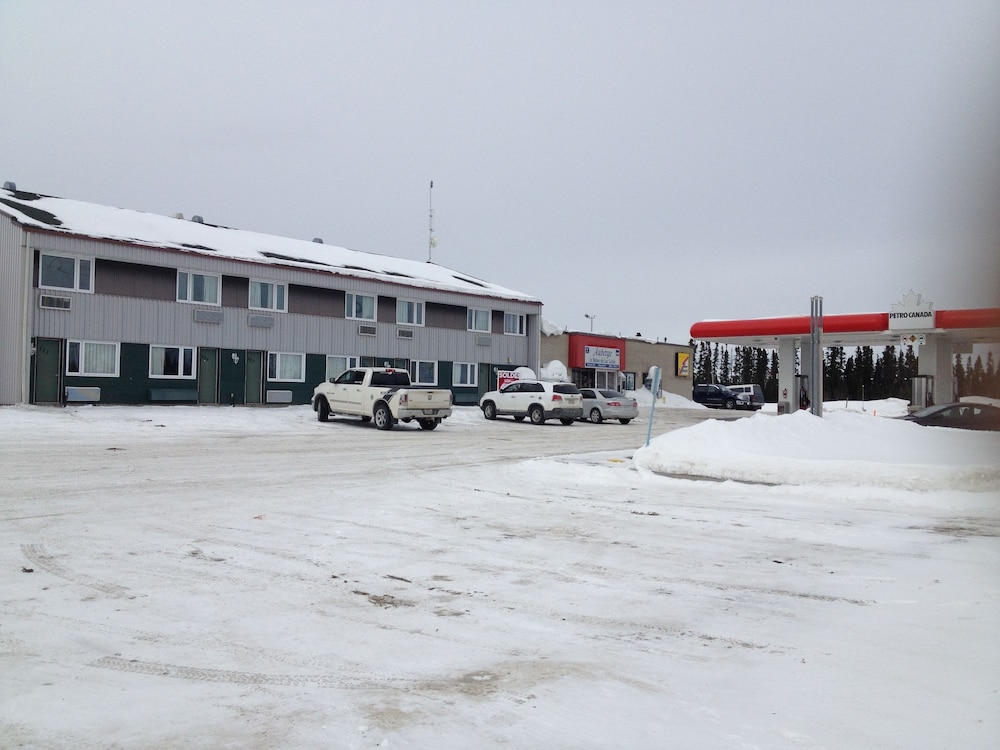 Relais Lac Caché - carbon neutral hotel in Chibougamau