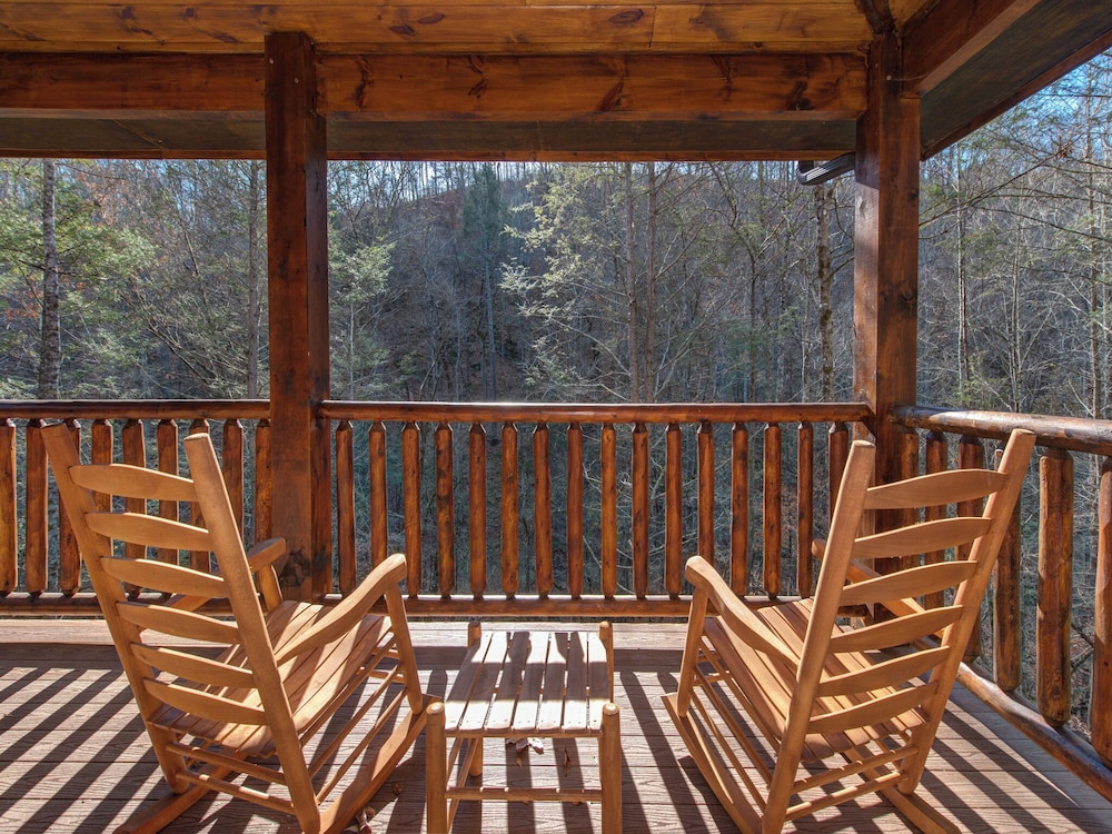 Twisted Pines by Smoky Cove Resort - photo 4