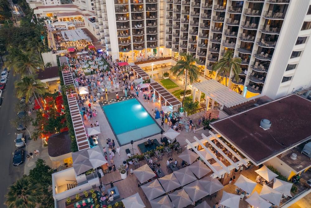 Waikiki Beach Marriott Resort & Spa - photo 135
