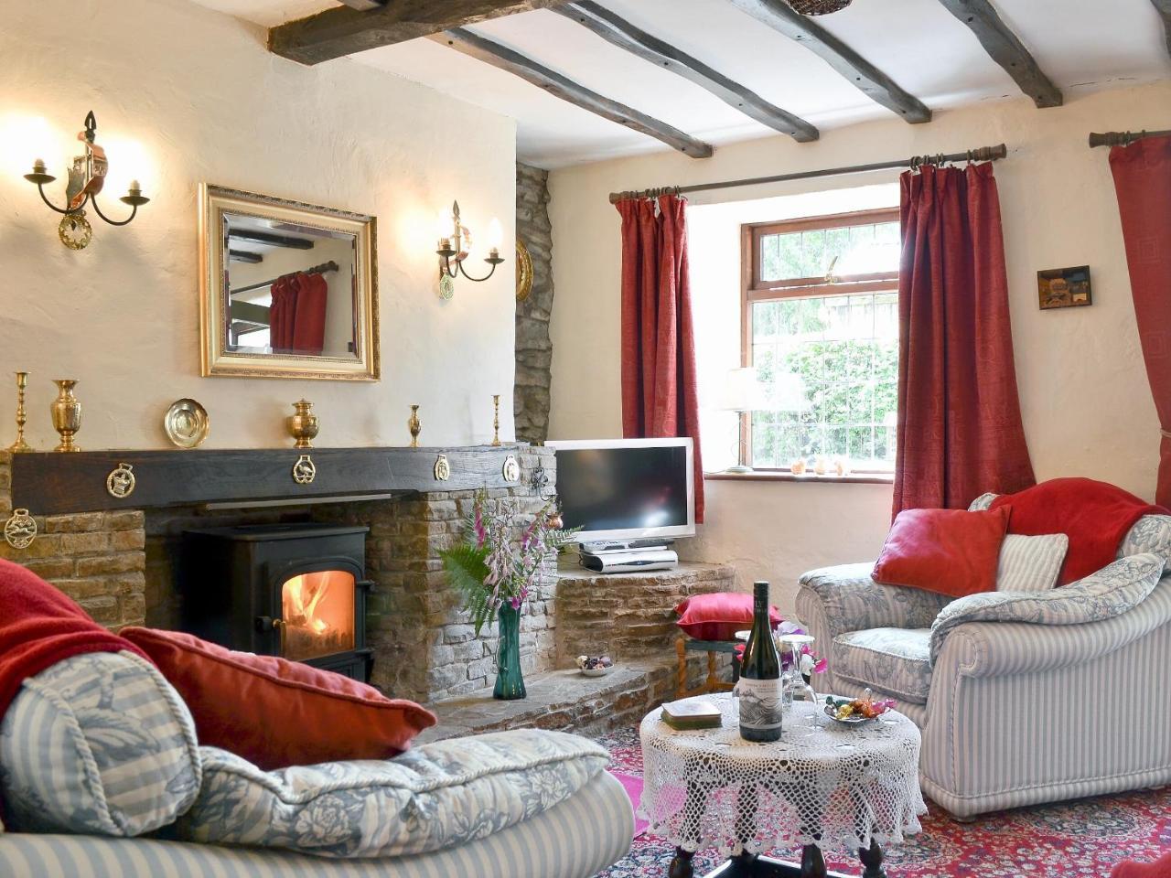 Forget Me Not Cottage — 4-Star Luxury Hotel in Presteigne, United Kingdom