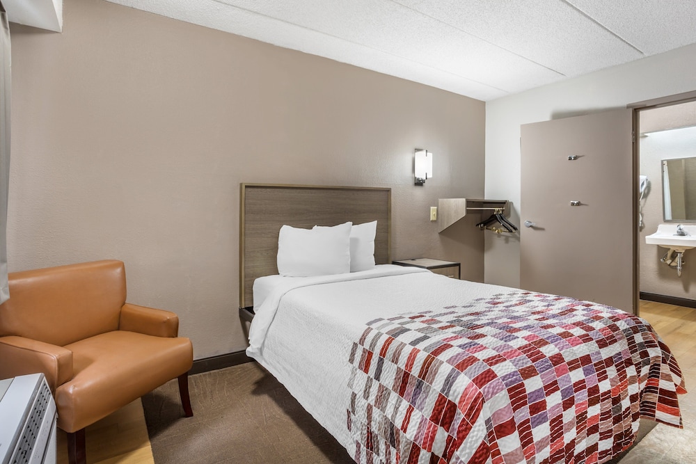 Red Roof Inn Tinton Falls Jersey Shore - photo 15
