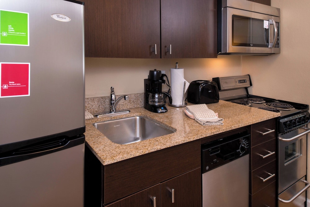 TownePlace Suites by Marriott Huntington - photo 9