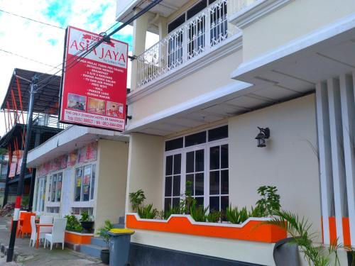 Asia Jaya by Lakers Hotel - carbon neutral hotel in Magetan