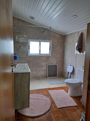 Geraldine's View - carbon neutral hotel in Unknown City