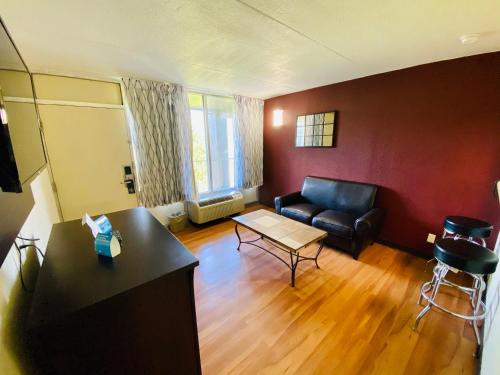 Days Inn by Wyndham Maysville Kentucky - photo 12