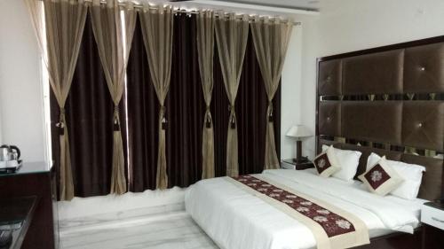 Hotel Neelam Moga in Moga, India