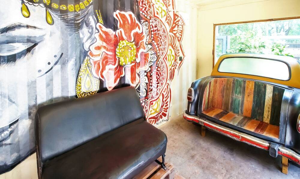 Treebo Beach Box Hotel in Baga, India