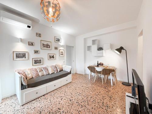 Free Park 100m from SAN SIRO Derby Two Room Apartment — 4-Star Luxury Hotel in Milan, Italy