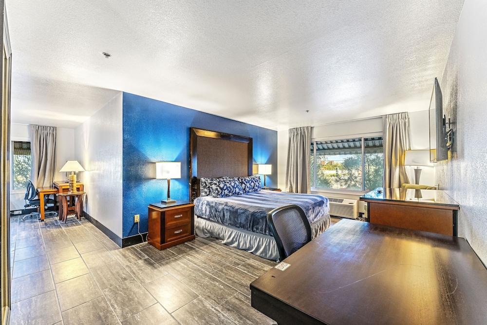 Hawthorn Suites by Wyndham Tempe - photo 61