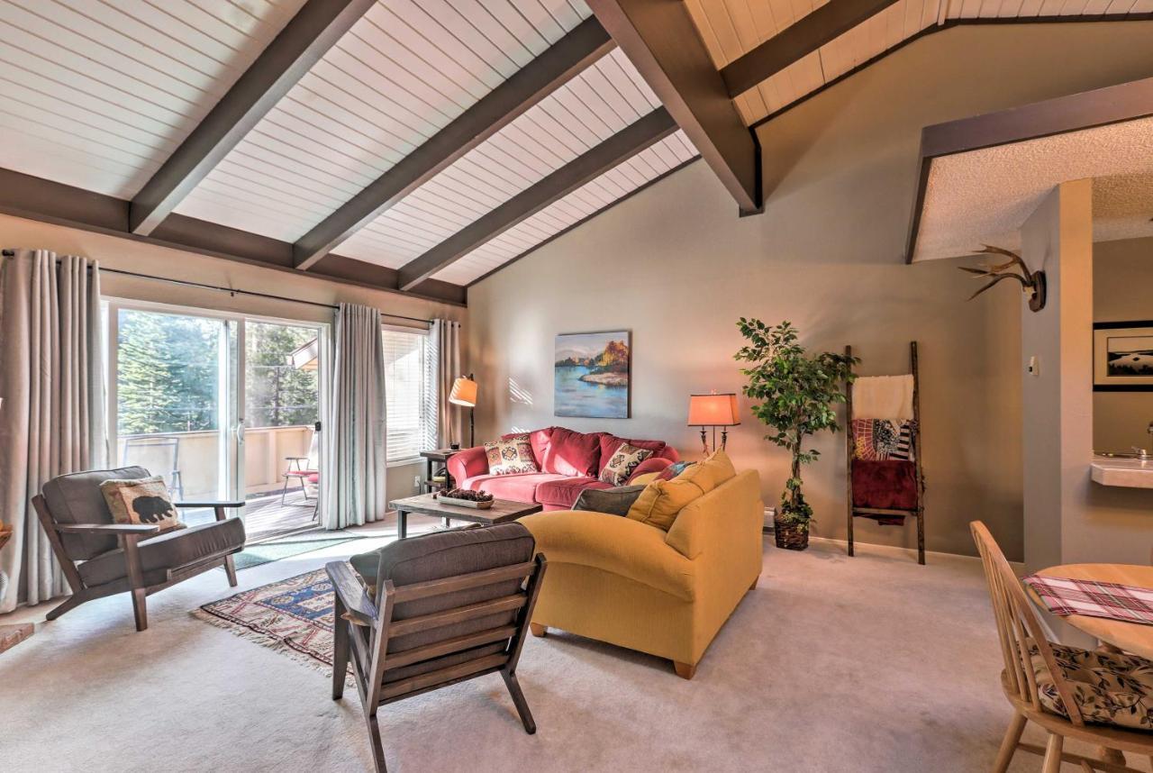 Incline Village Condo w Deck: 1 Mi to Lake Tahoe Incline Village