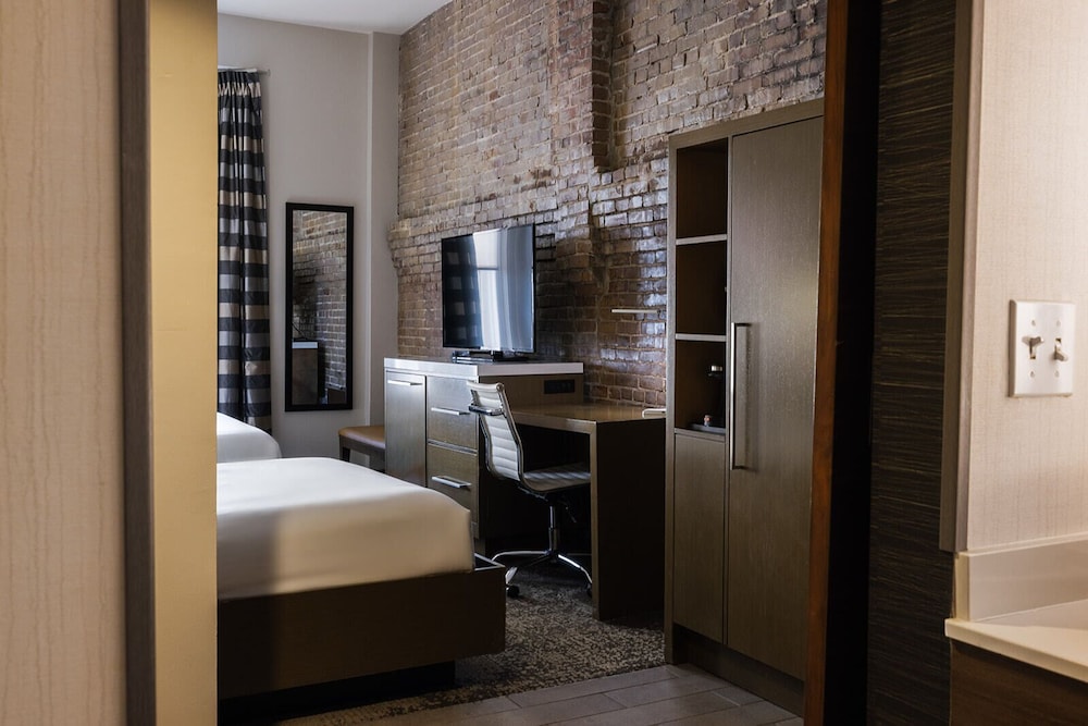 voco Hotel Napoleon Memphis by IHG - photo 51
