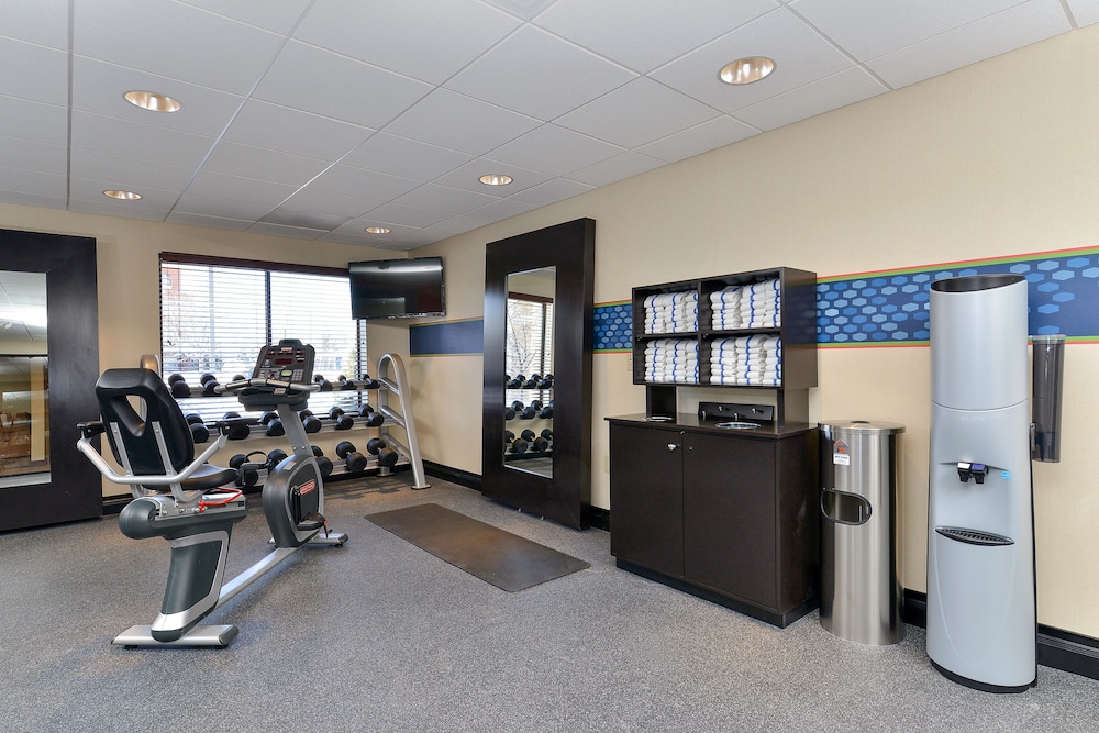 Hampton Inn Detroit Auburn Hills South - photo 16