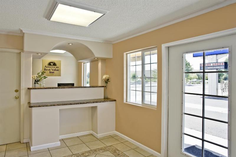 Rodeo Lodge - photo 10